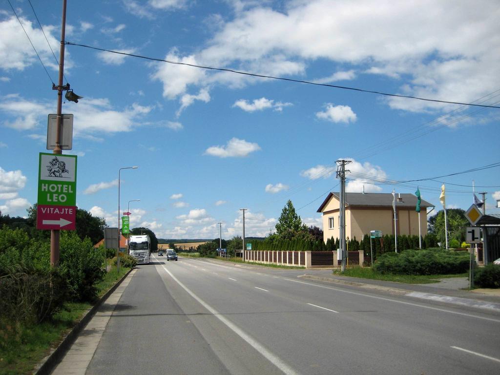 Eko Penzion Leo 杜丁西 外观 照片